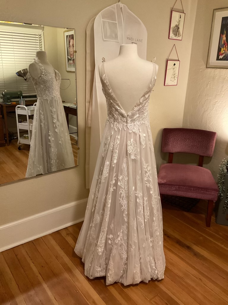 Roux Bridal Ballroom Bustle